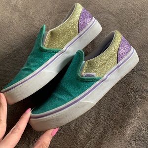 Girls Sparkly slip on Vans